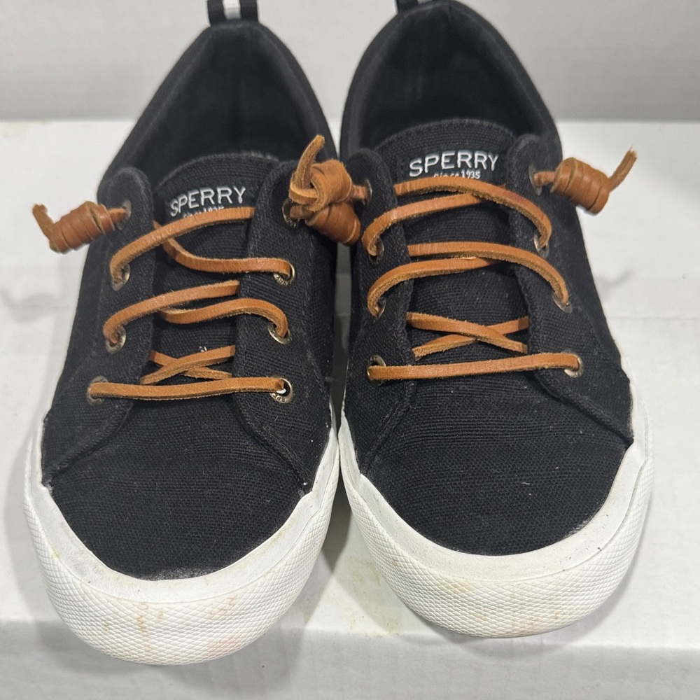 Sperry Kids Sz 6.5 Black Sneakers with Brown Laces